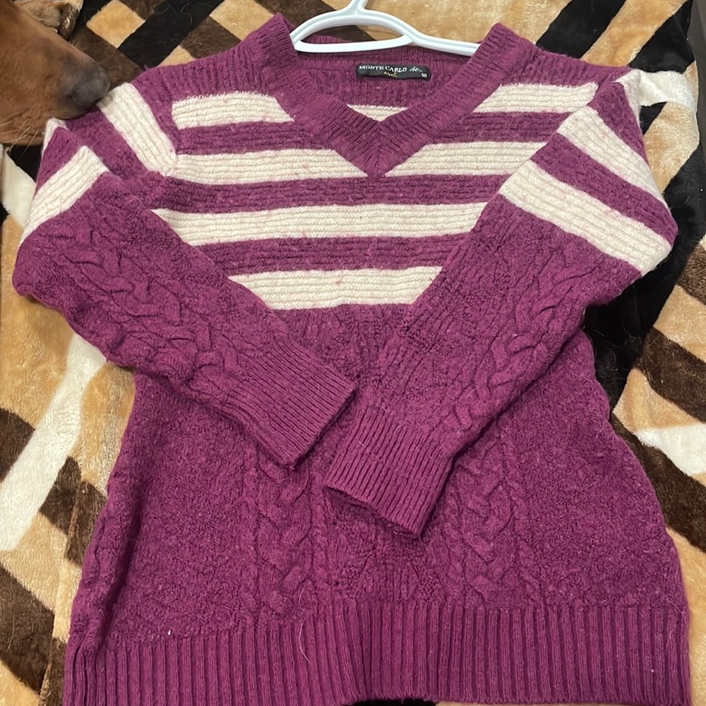 Sweter medium size Monte Carlo